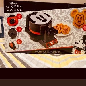 Mickey double waffle maker